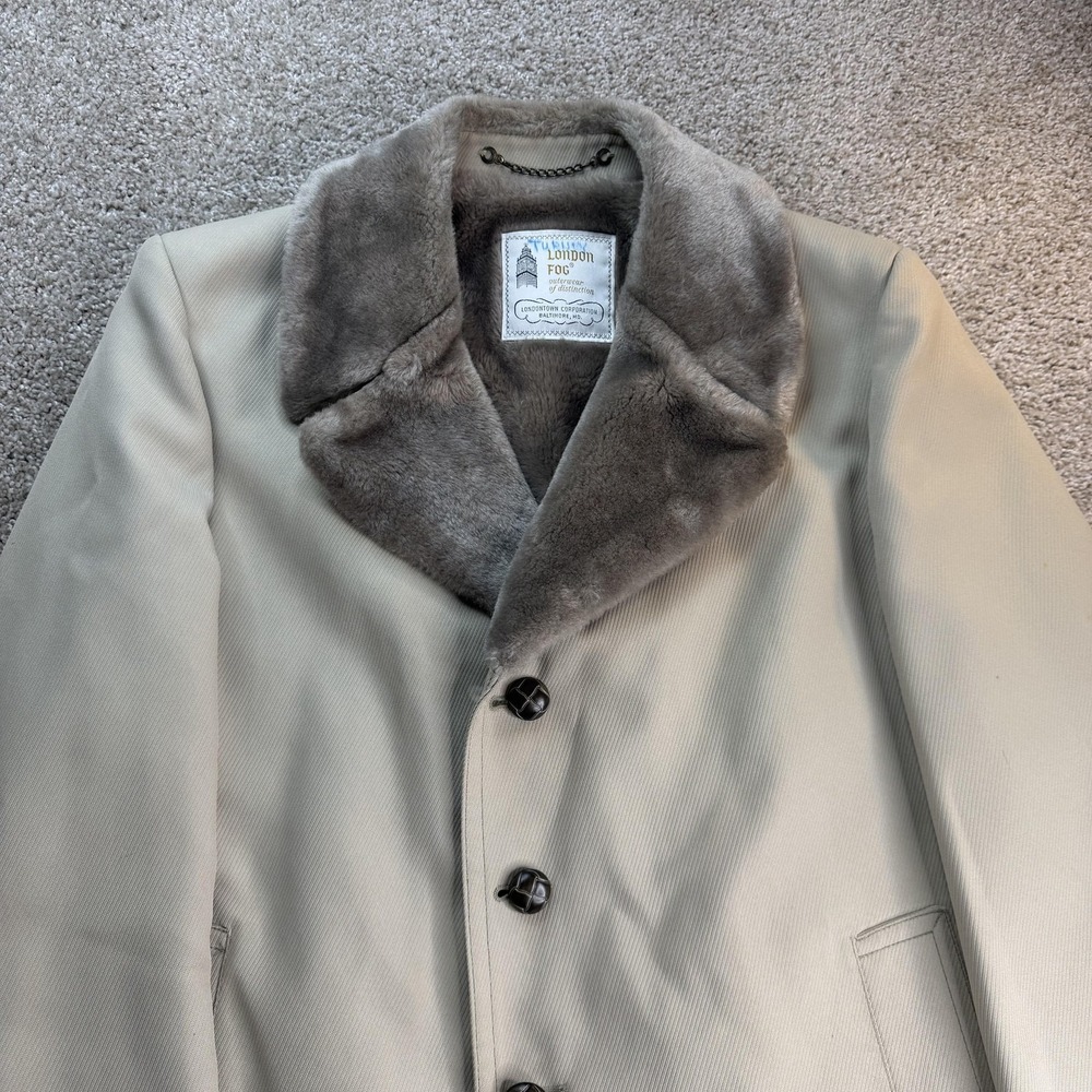 Vintage London Fog Coat Mens 44 Beige Faux Fur Collar Lined Overcoat Winter